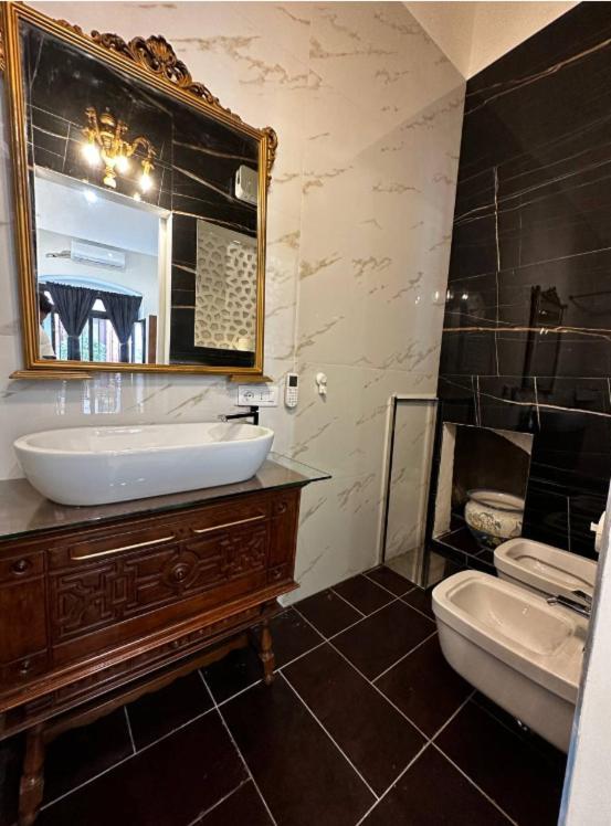 Enchanting Room In Bari Old Town Экстерьер фото